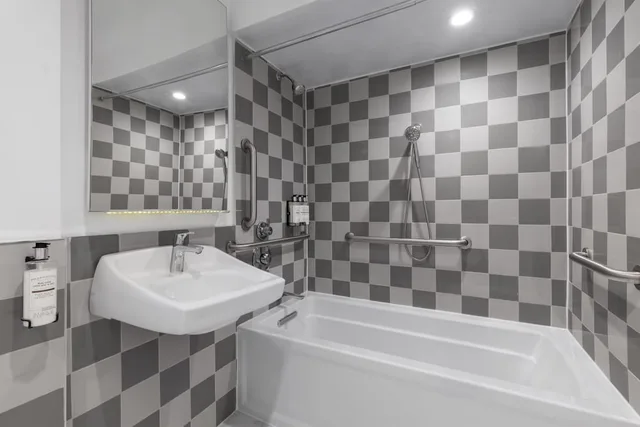 Suite, King Bed, Sofa, Kitchenette, Accessible, Best Western Premier Empire State Hotel 2/3