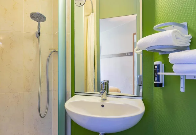 غرفة بسريرين منفصلين، B&B Hotel Strasbourg Nord Artisans 4/4