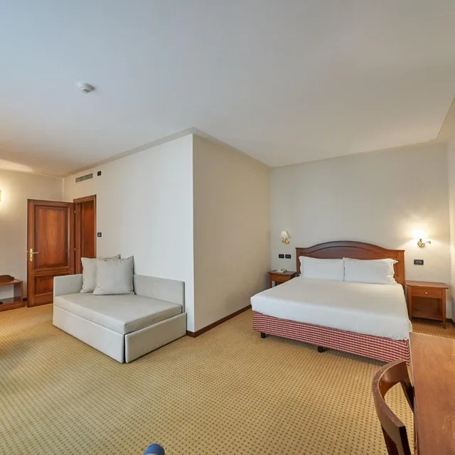 جناح جونيور، Relais Santo Stefano 2/9