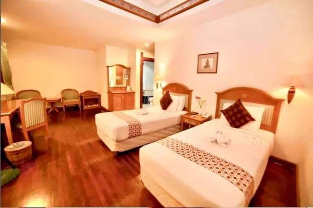 غرفة ديلوكس بسريرين منفصلين، KRESNA HOTEL WONOSOBO 2/4