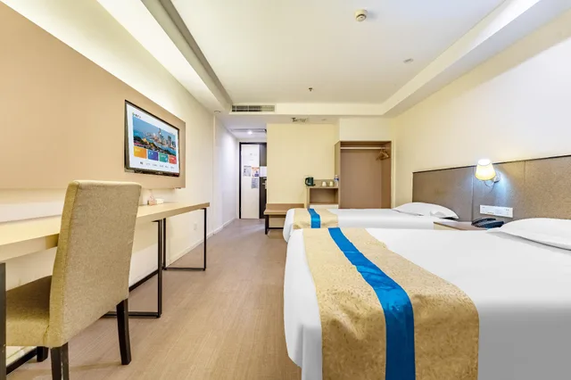 Room, Twin Beds, No Window، Shanghai Dihang Boutique Hotel 1/1