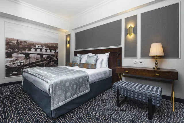 غرفة تنفيذية بسرير كينج، Grand Hotel International 6/9