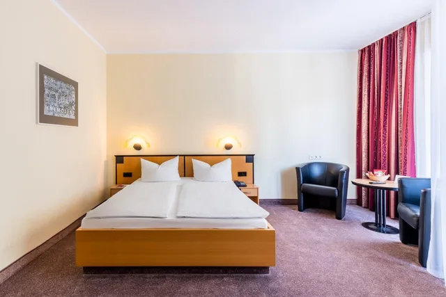 غرفة كومفورت بسرير مزدوج بشرفة، Azimut Hotel Dresden 1/7