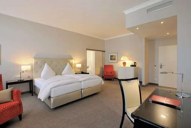 غرفة تنفيذية بسرير كينج، Kastens Hotel Luisenhof 3/4