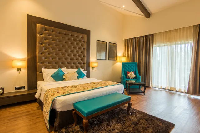 جناح تنفيذي بسرير كينج بشرفة مع أريكة، Riva Beach Resort 6/10
