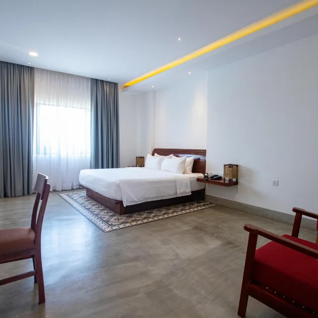 غرفة ديلوكس بسرير مزدوج بإطلالة على المسبح بشرفة، DACO Hotel 7/10