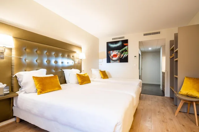 Classic, Triple, 3 Beds, Best Western Hotel du Chateau Maisons Laffitte 1/1