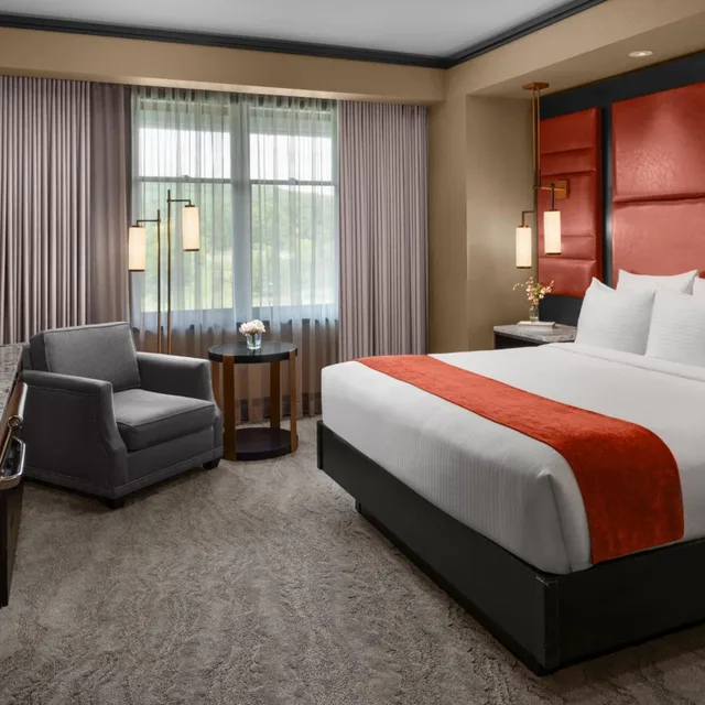 غرفة بسرير كينج لذوي الإعاقة، Mount Airy Casino And Resort 6/10