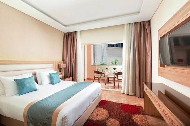 غرفة ديلوكس عائلية بسرير كينج، Pickalbatros Aqua Blu Resort - Hurghada 1/2