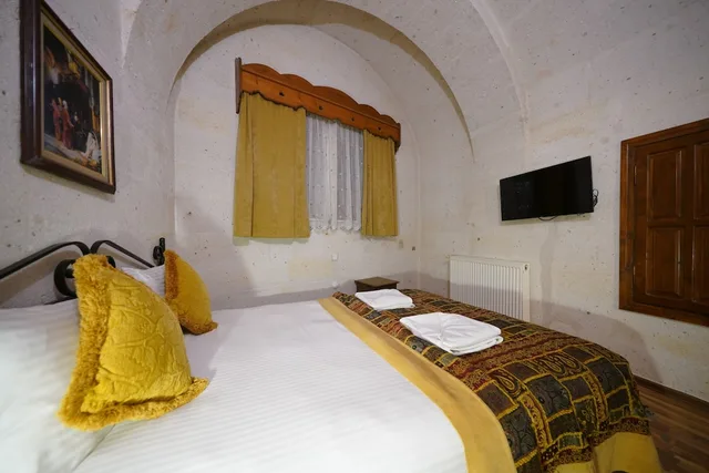 Economy, Double Bed, Arch Palace Hotel 5/10
