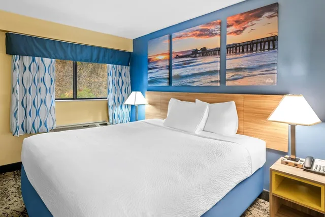 غرفة بسرير كوين، Days Inn by Wyndham Renfro Valley Mount Vernon 3/10