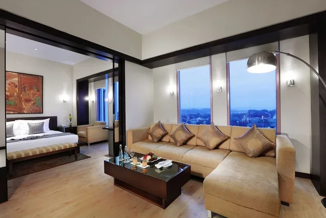 جناح تنفيذي بسرير كوين، Hotel Grand Candi Semarang 4/5