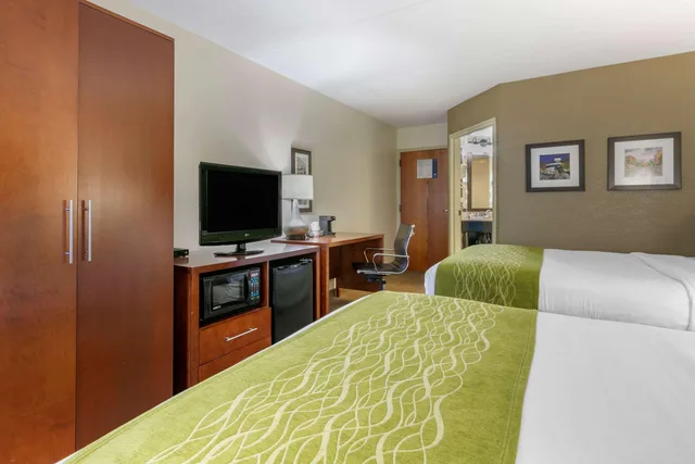 غرفة رباعية بسريرين كوين، Comfort Inn Chattanooga Downtown Southside 5/6