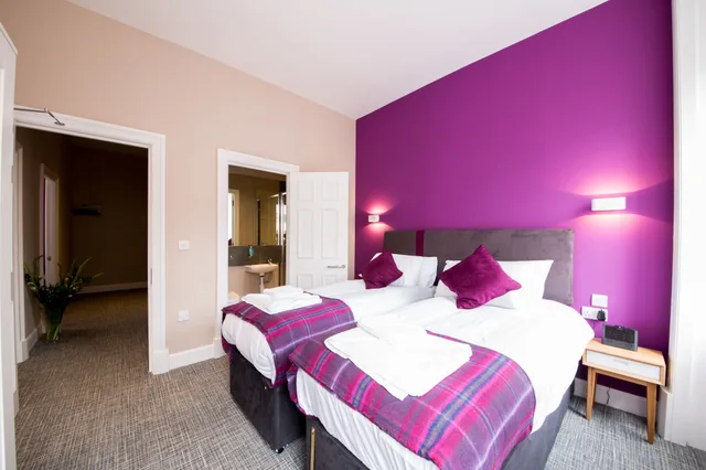 2 Bedrooms, Premium, Apartment, 3 Double Beds, 2 Bathrooms، The Spires Serviced Apartments Edinburgh 1/4
