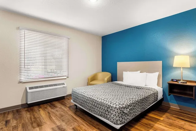 جناح بسرير كوين لذوي الإعاقة، WoodSpring Suites Port St Lucie 1/3