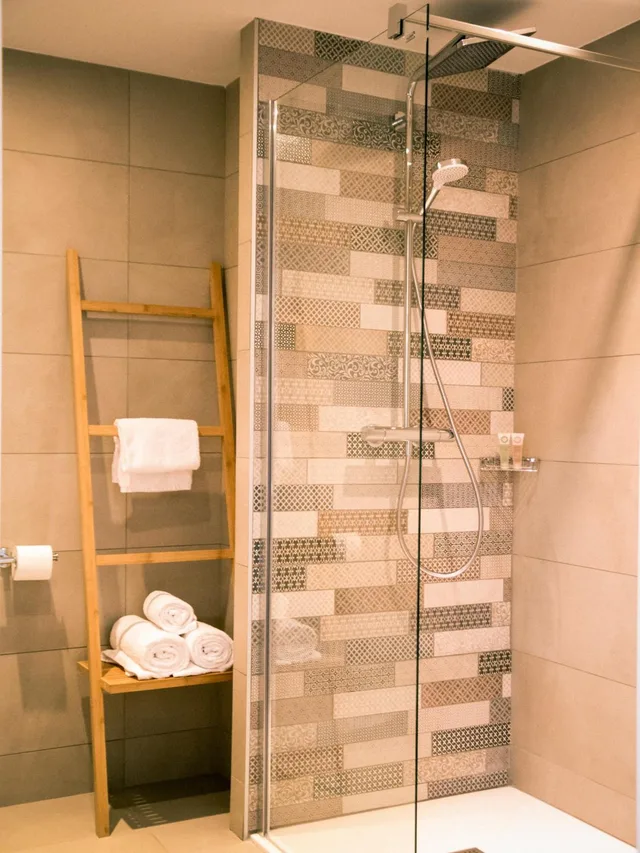غرفة بسرير فردي وسرير كوين، Best Western Plus Antibes Riviera 8/10