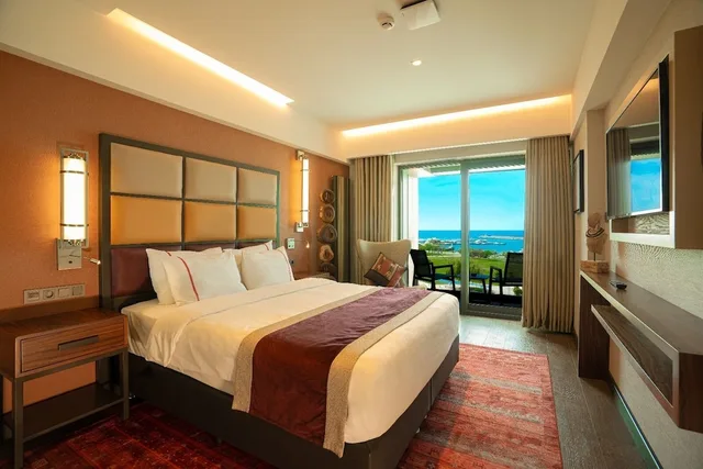 Room, King Bed, Partial Sea View, Balcony, Corner, Sile Gonen Hotel 2/10