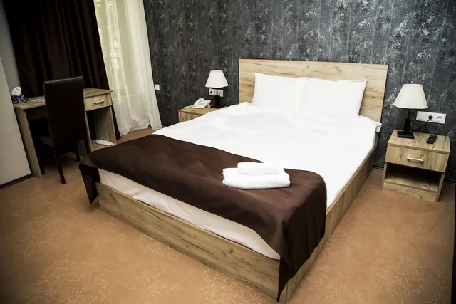Comfort, Double Bed, City View, French Balcony، HOTEL MARLYN 3/7