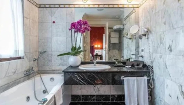 Penthouse, Suite, 1 Queen and 1 Single Bed، Albergo Del Senato 3/3