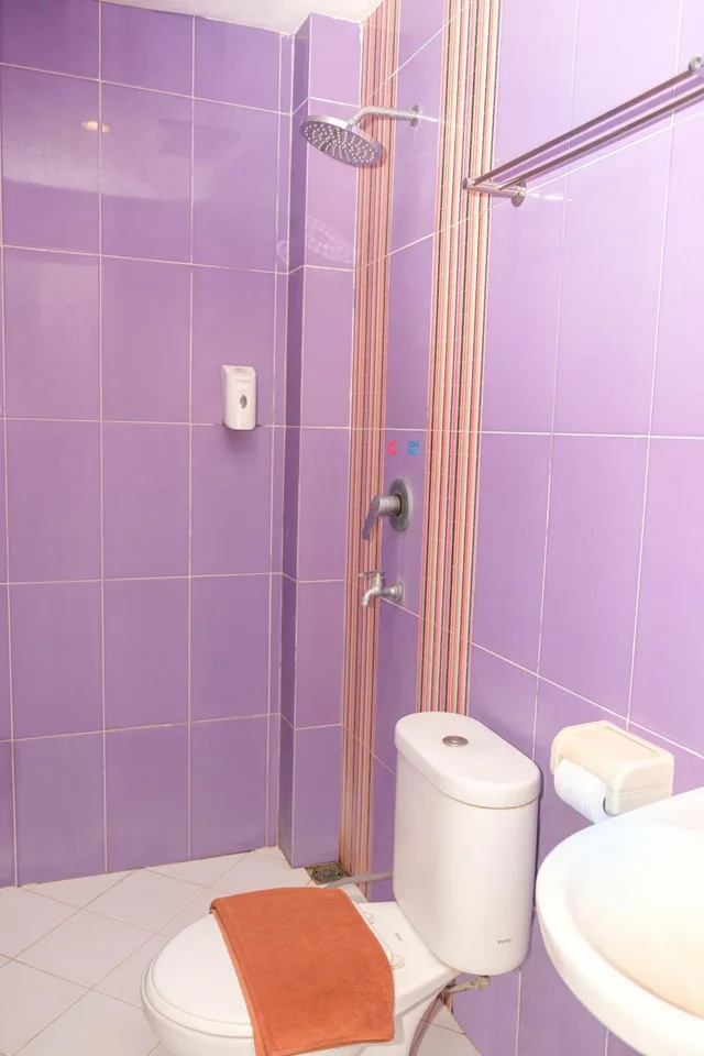 غرفة بسرير كينج، Hotel Dalu Semarang 5/6