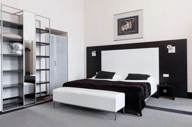 Family, 2 Double Beds, Old Town Square Residence by Emblem 1/7