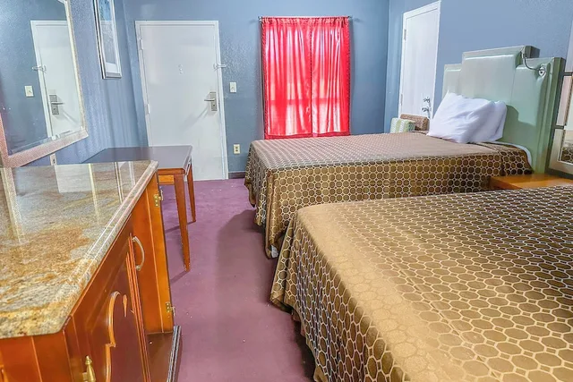 غرفة قياسية بسريرين مزدوجين، Hahira Inn By OYO near Valdosta 2/5