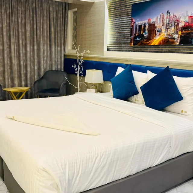 غرفة ديلوكس بسرير كينج، OYO 338 Transworld Hotel 6/8