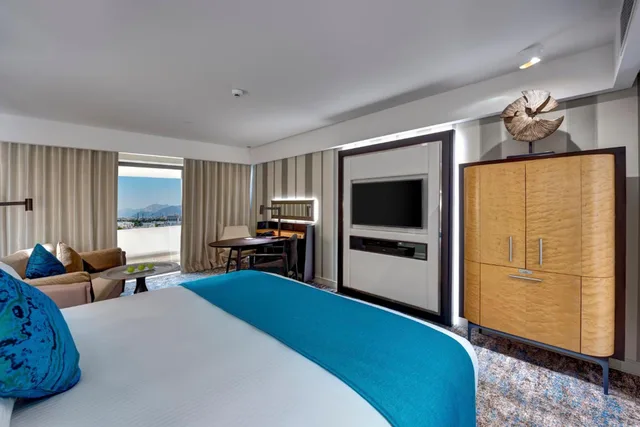 غرفة كلاسيكية بسرير كينج، InterContinental Muscat 2/4