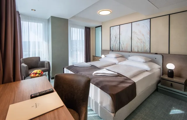 Junior Suite, Queen Bed, Sofa, Hunguest Hotel Bal Resort 3/5