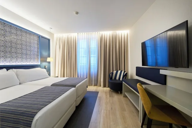 غرفة قياسية بسرير مزدوج، Catalonia Porto 5/10