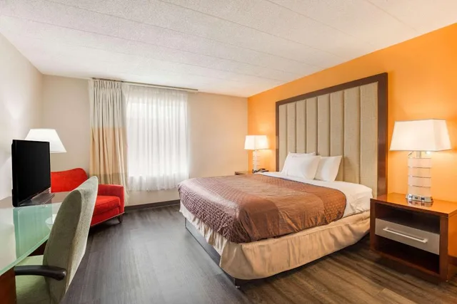غرفة ديلوكس بسرير كينج، Pocono Inn At Water Gap 1/1