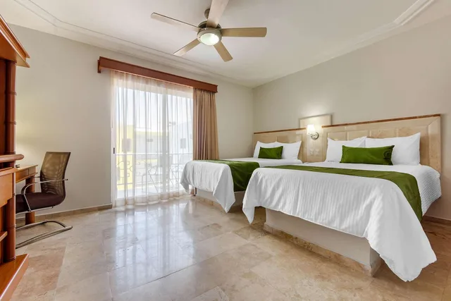 غرفة بسريرين مزدوجين، Quality Inn Mazatlan 3/5