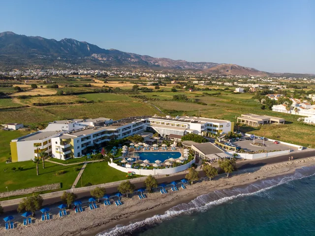 غرفة، KOS Palace 1/1