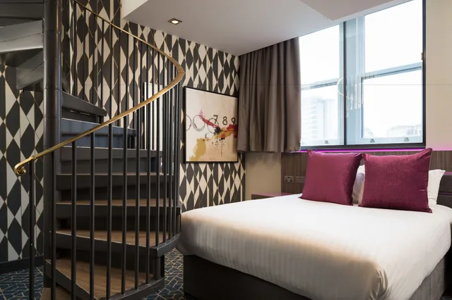 جناح بسرير مزدوج، Roomzzz Manchester Victoria 2/3