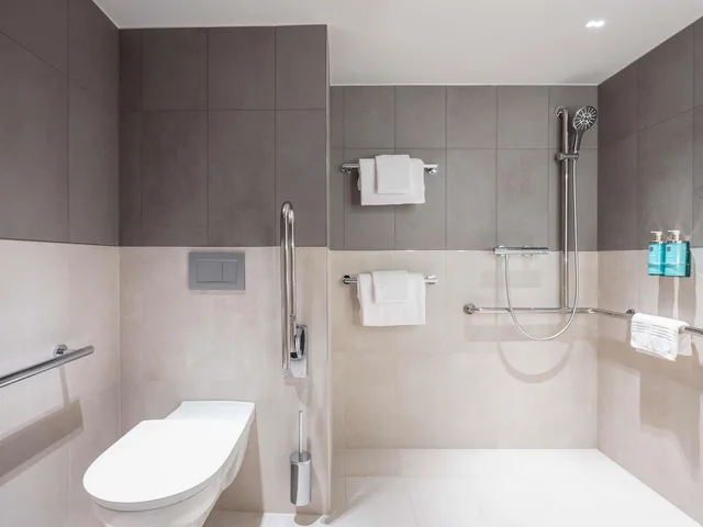 Standard, Double Bed, Accessible, Novotel Brugge Centrum 2/2