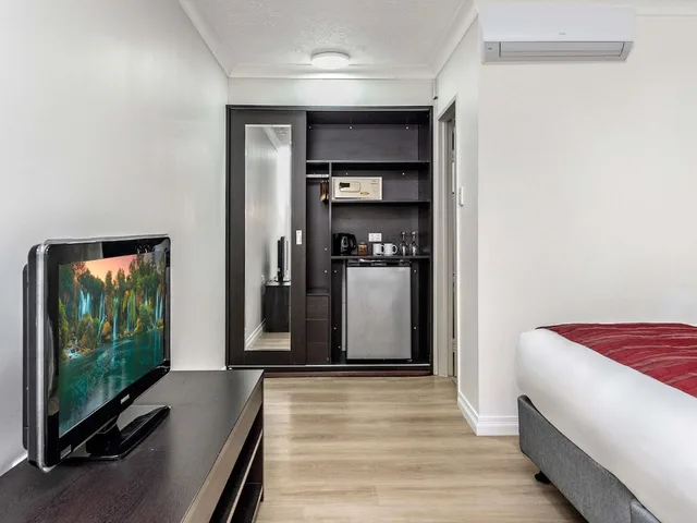 غرفة سوبيريور بسرير كينج، MERCURE TOWNSVILLE 2/4