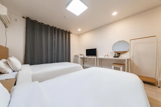 غرفة قياسية بسريرين منفصلين، Mammoth Resortel 4/10