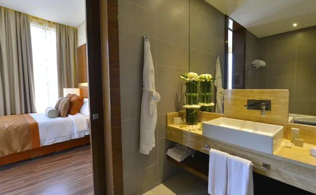 جناح بسريرين منفصلين بغرفة نوم واحدة، Fraser Suites Diplomatic Area, Bahrain 6/6