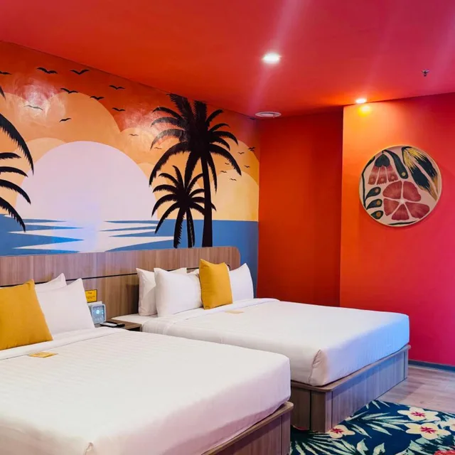 غرفة ديلوكس بسرير كينج، Yellow Bee Resort Cililitan 1/10