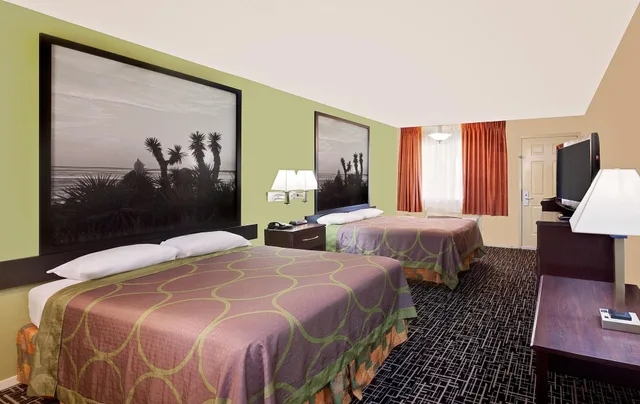 غرفة بسريرين كوين للمدخنين، Super 8 by Wyndham Corpus Christi Northwest 6/9