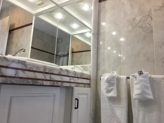 جناح جونيور بسرير كينج وسرير بطابقين بإطلالة على البحر بغرفتي نوم، Sapphire Beach Club and Resort 5/8