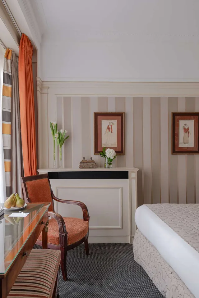 غرفة تنفيذية، Hotel Napoleon Paris 4/5