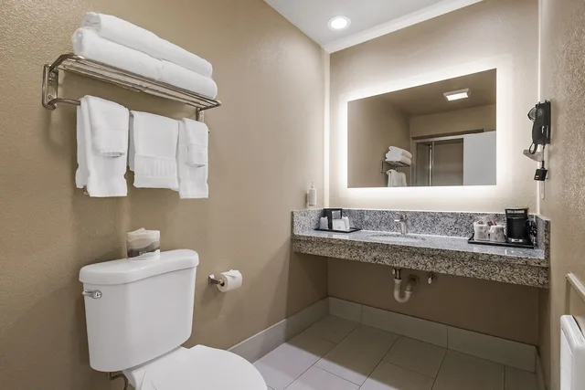 غرفة بسريرين مزدوجين، Heritage Inn Yosemite Sonora Formerly Inns of California Sonora 4/4
