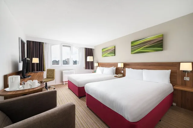 Standard, 2 Double Beds, Wharf View، Holiday Inn Lincoln 6/9