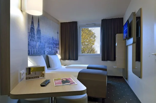 غرفة بسرير مزدوج، B&B Hotel Koln-West 4/7
