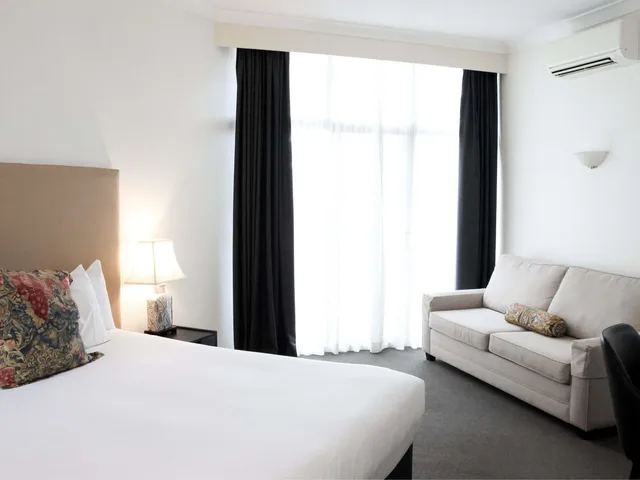 Studio, Mercure Hunter Valley Gardens 3/10
