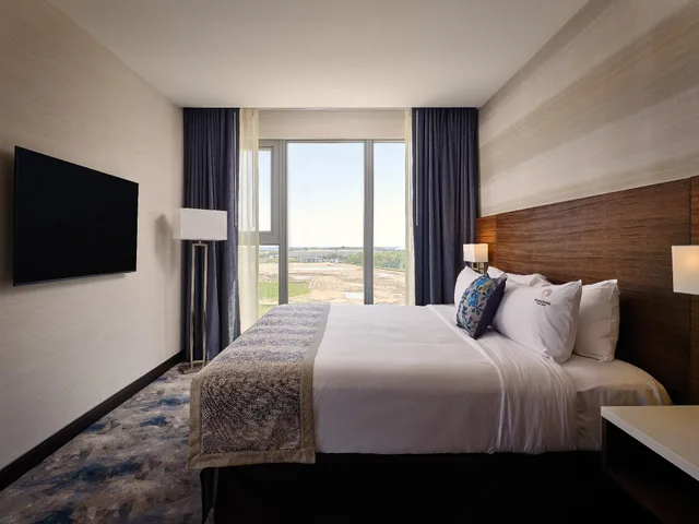 جناح تنفيذي، Pickering Casino Resort Hotel 1/1