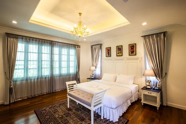 Suite, King Bed, Merchant Villa 2/8