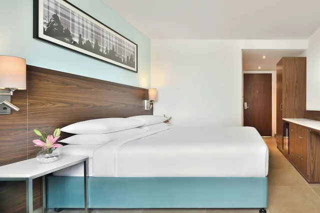 غرفة بسرير مزدوج بإطلالة على المدينة، Fairfield by Marriott Bengaluru Whitefield 3/7