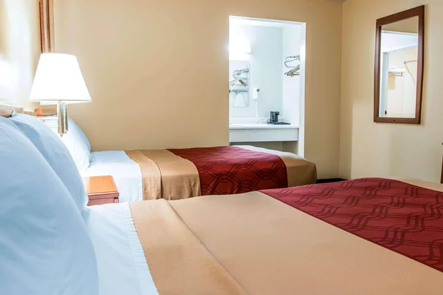 غرفة مزدوجة، Econo Lodge Paw Paw MI 1/10